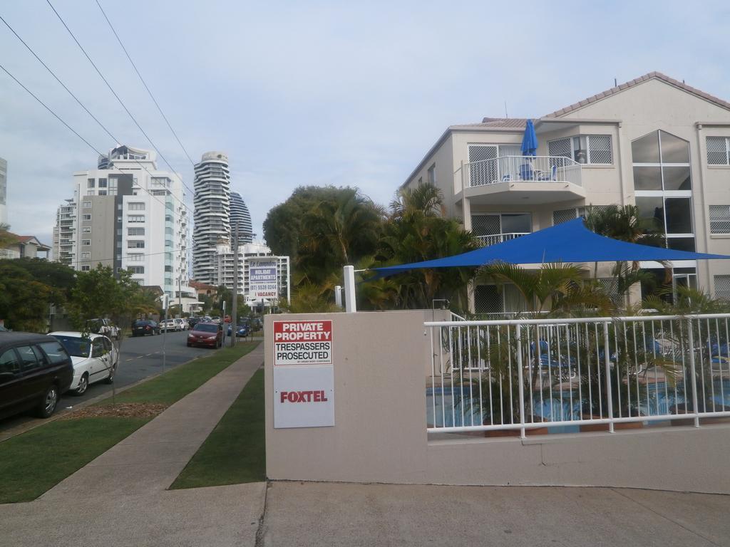 Le Lavandou Holiday Apartments Gold Coast Exterior photo